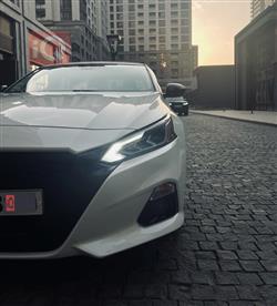 نيسان ألتيما